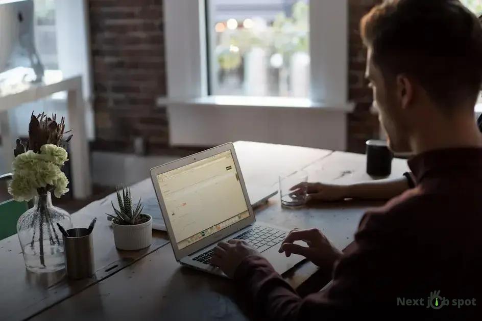 How Side Projects Demonstrate Your Skills