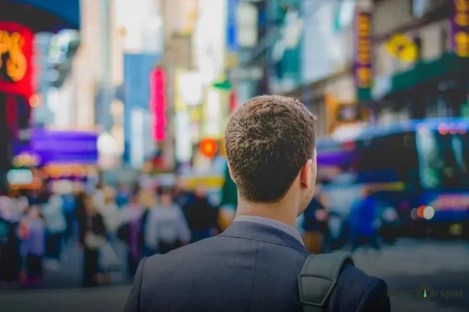 Master the Art of Small Talk