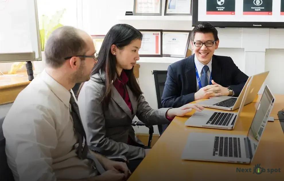 The Hidden Job Market: Find Unadvertised Opportunities Now